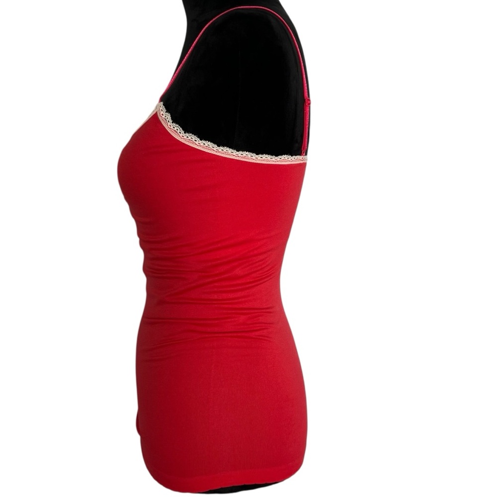 2013 Victoria's Secret Red Camisole with Shelf Bra Size Medium - Picture 2 of 4